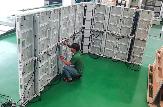 户外屏一年修几次？今年会光电这款裸眼3D屏将让你更加省心